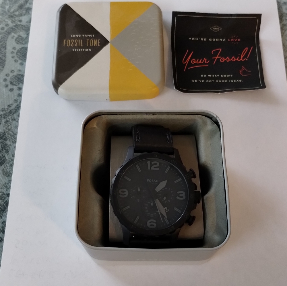 Fossil Mens Oversized Stainless Steel Chronograph Watch - Picture 2 of 3